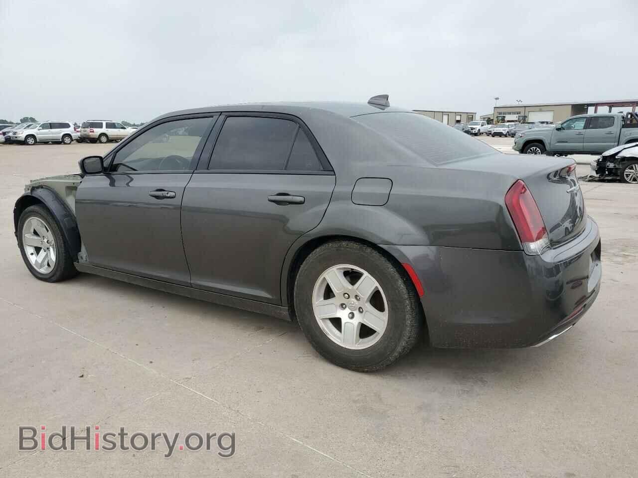 2018 CHRYSLER 300 - VIN: 2C3CCABG5JH291858 - Фото 2