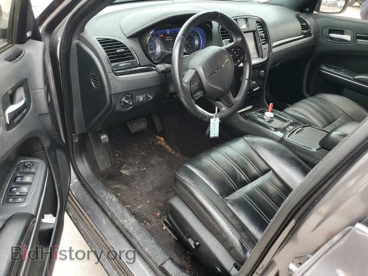 2018 CHRYSLER 300 - VIN: 2C3CCABG5JH291858 - Фото 8