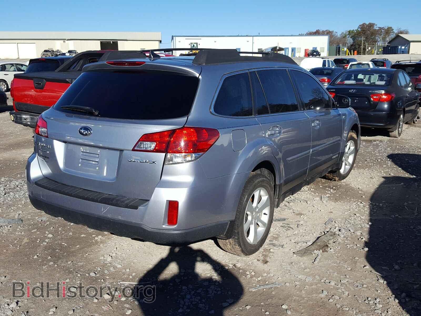 2014 SUBARU OUTBACK - VIN: 4S4BRCDC7E3244928 - Photo 4