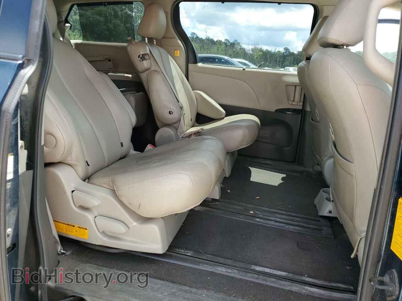 2011 TOYOTA All Models - VIN: 5TDKK3DC2BS038645 - Photo 11