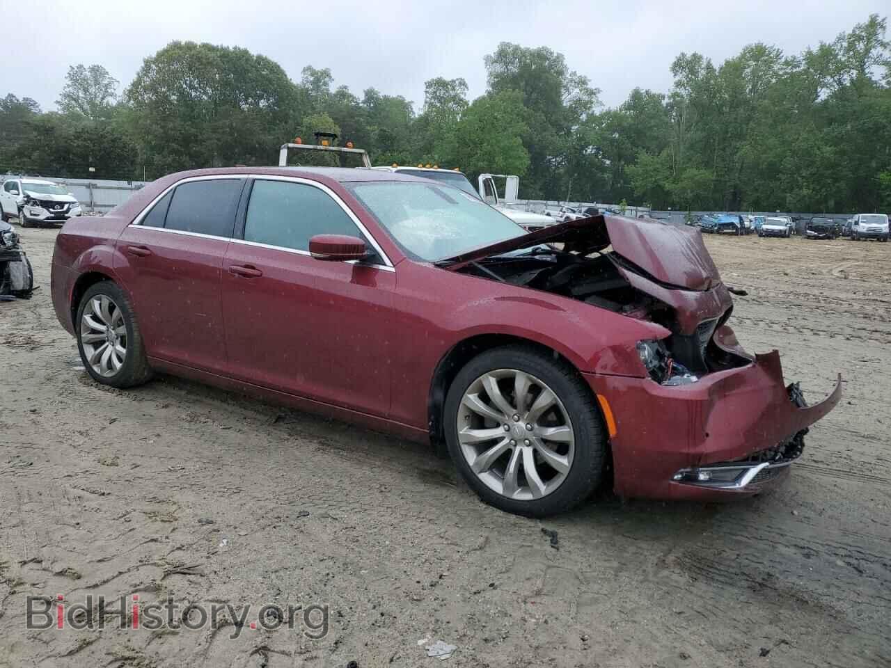 2019 CHRYSLER 300 - VIN: 2C3CCAAG6KH560209 - Фото 4