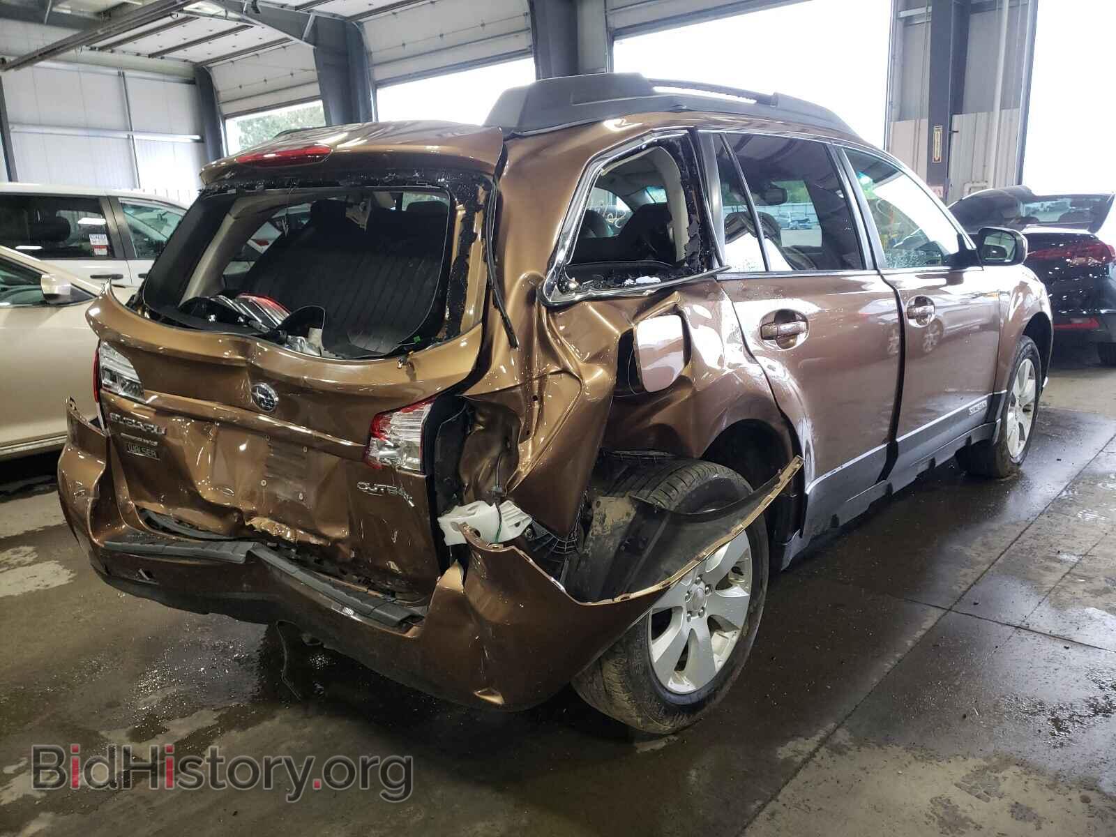 2011 SUBARU OUTBACK - VIN: 4S4BRCCC3B3412917 - Photo 4