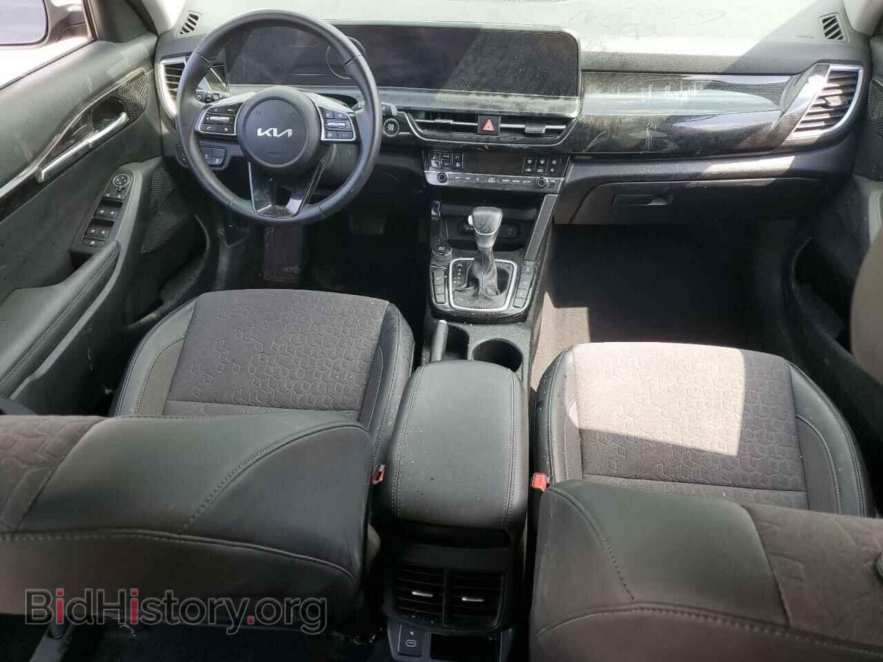 2024 KIA SELTOS - VIN: KNDEUCAA3R7613365 - Фото 8