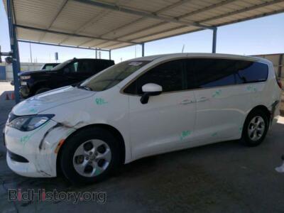 2017 Chrysler PACIFICA LX, white — VIN 2C4RC1CG2HR505634, Copart