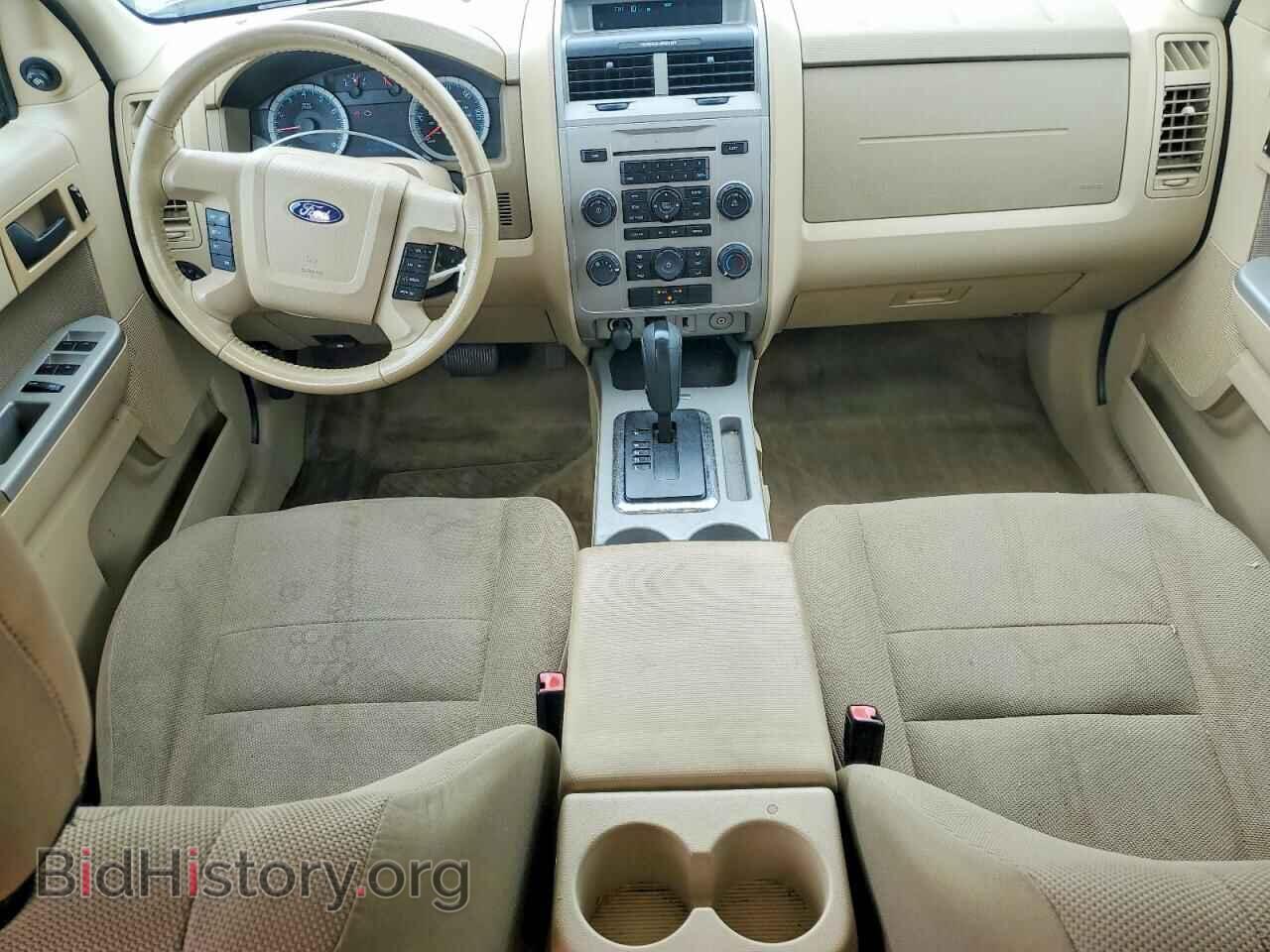 2010 FORD ESCAPE - VIN: 1FMCU0D77AKA52817 - Фото 8