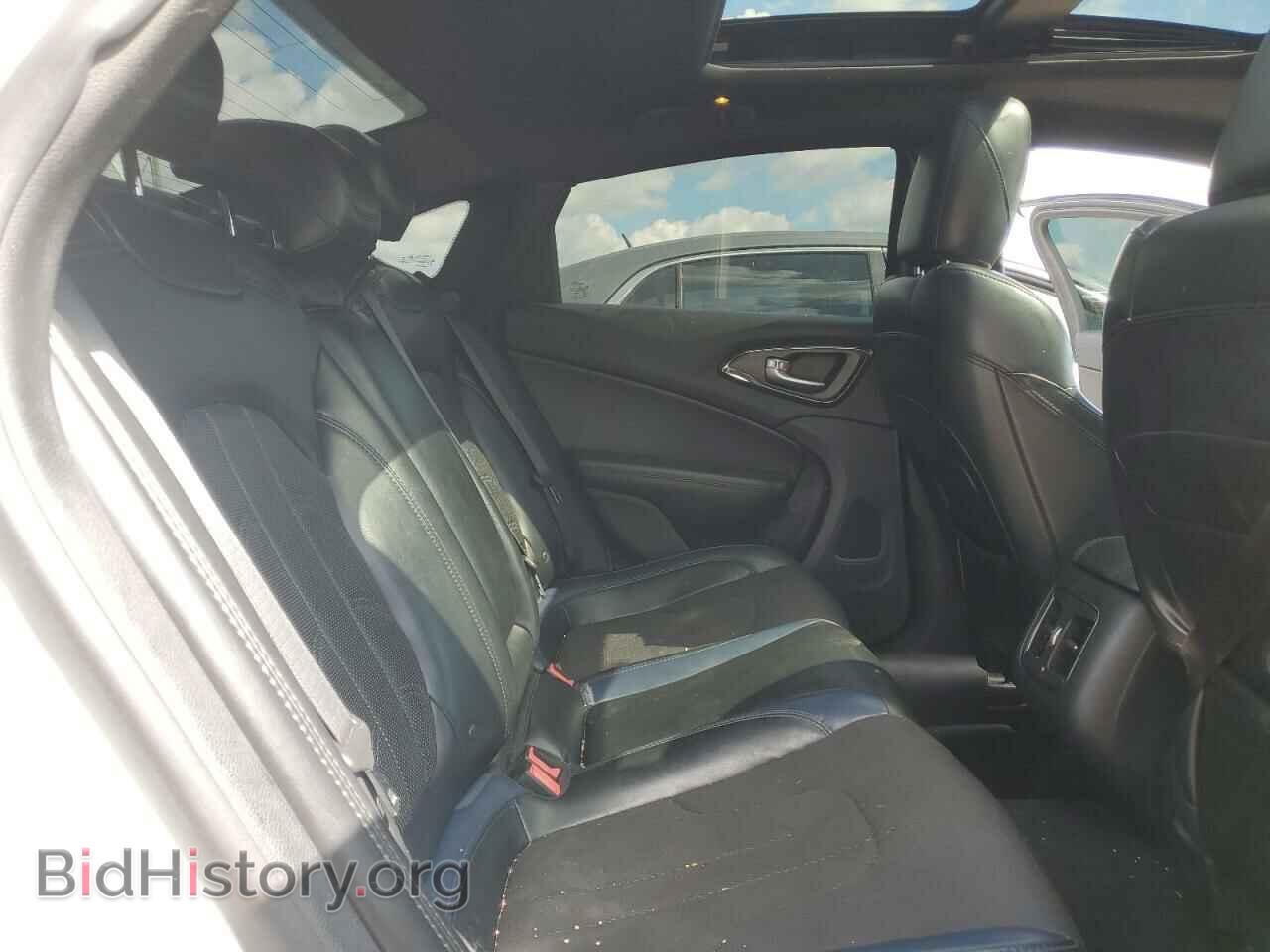 2016 CHRYSLER 200 - VIN: 1C3CCCDG3GN126156 - Фото 10