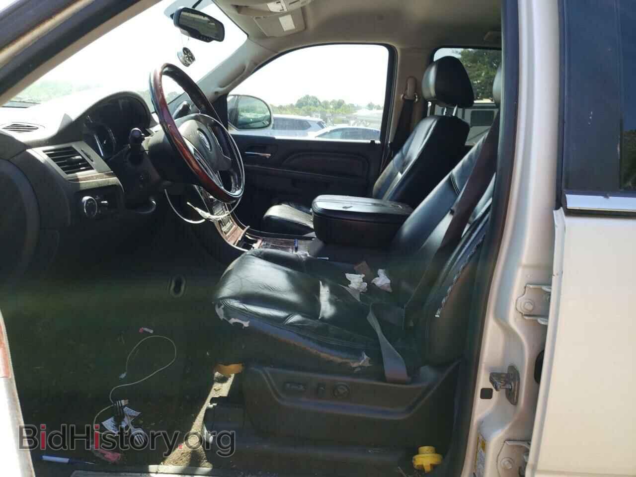 2011 CADILLAC ESCALADE - VIN: 1GYS4AEF8BR228823 - Фото 7