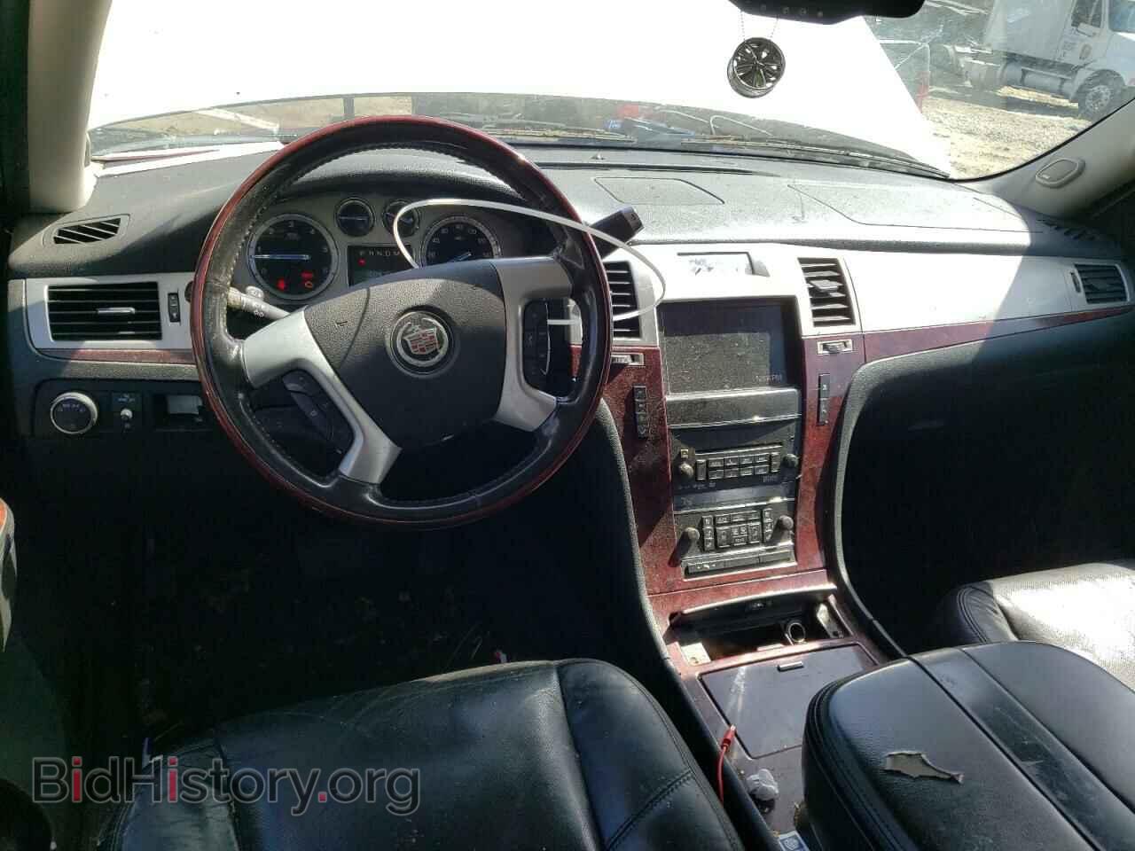 2011 CADILLAC ESCALADE - VIN: 1GYS4AEF8BR228823 - Фото 8
