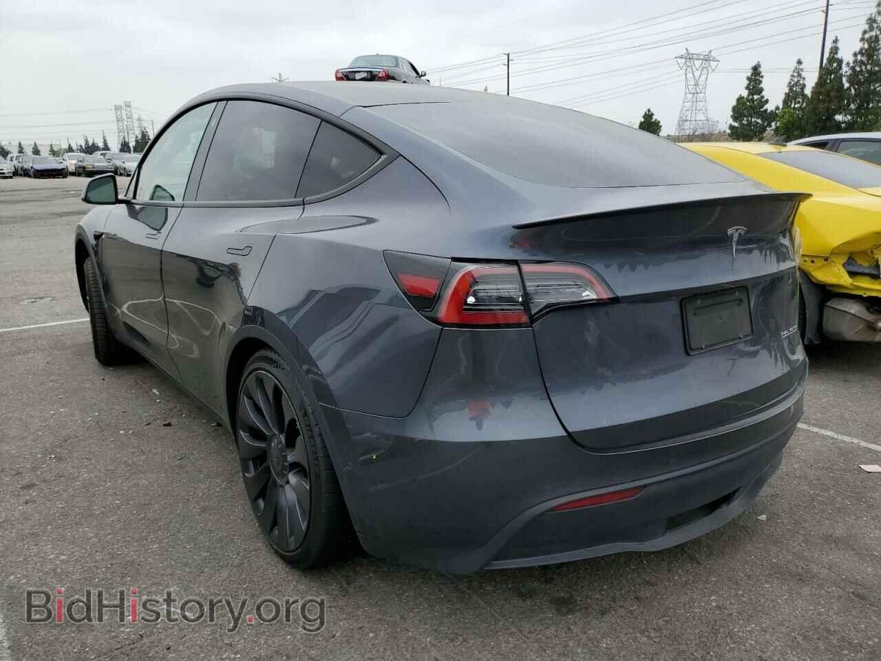 2022 TESLA MODEL Y - VIN: 7SAYGDEF2NF390291 - Фото 2