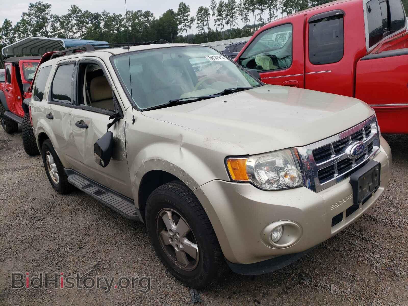 Фотография 1FMCU0D79BKC40367 - FORD ESCAPE 2011