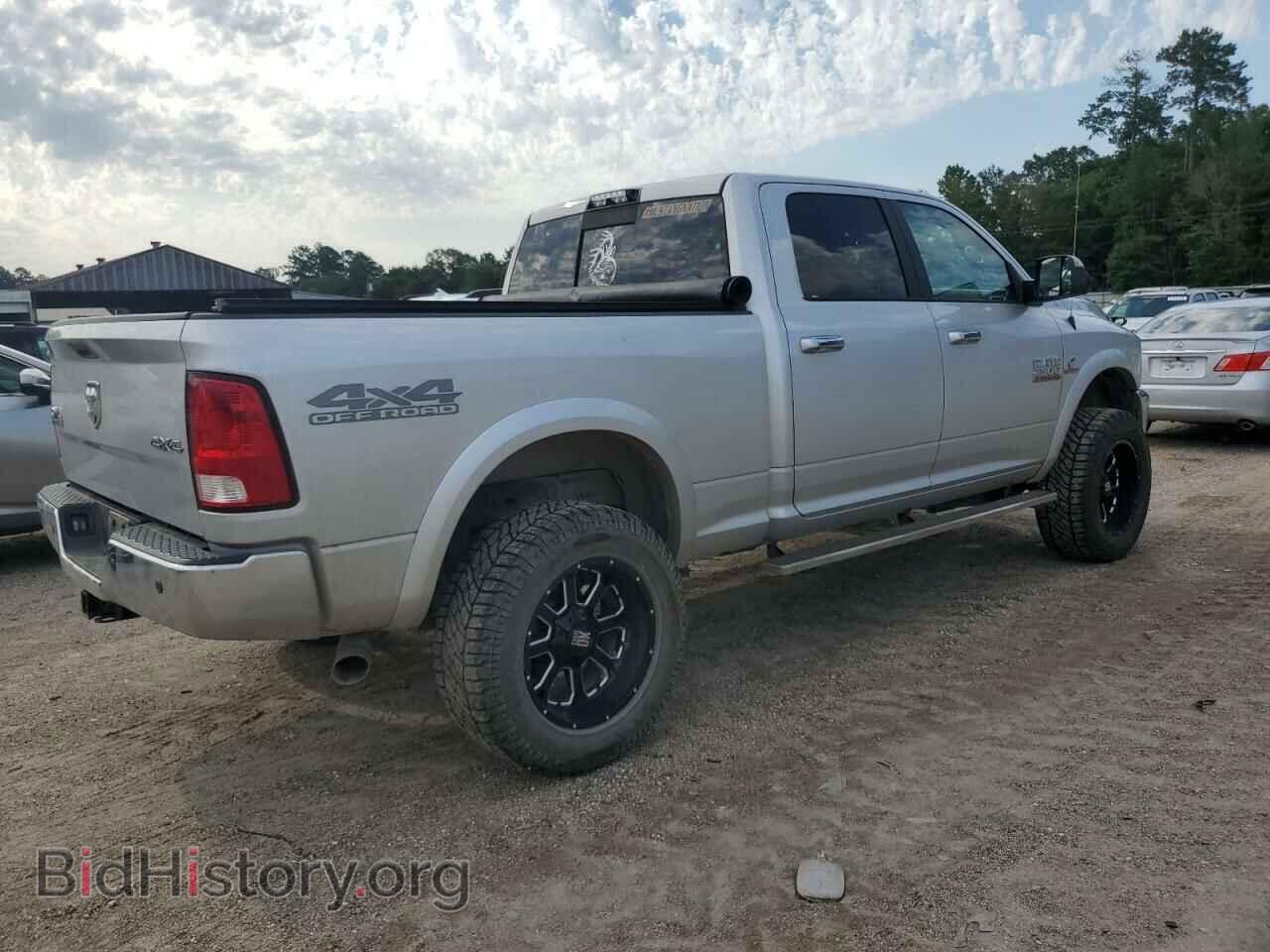 2017 RAM All Models - VIN: 3C6UR5DL4HG578920 - Фото 3