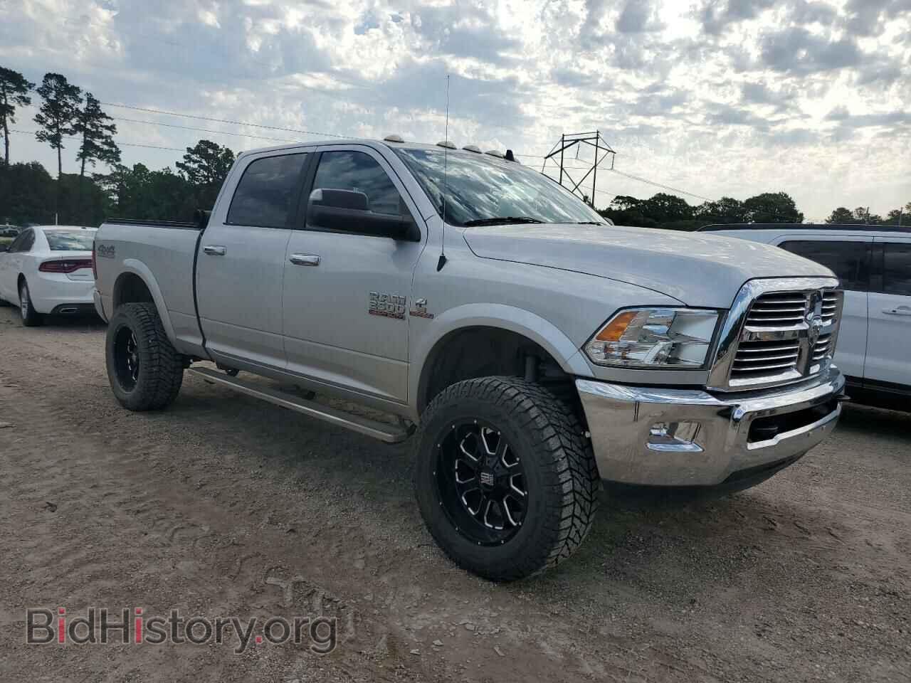 2017 RAM All Models - VIN: 3C6UR5DL4HG578920 - Фото 4