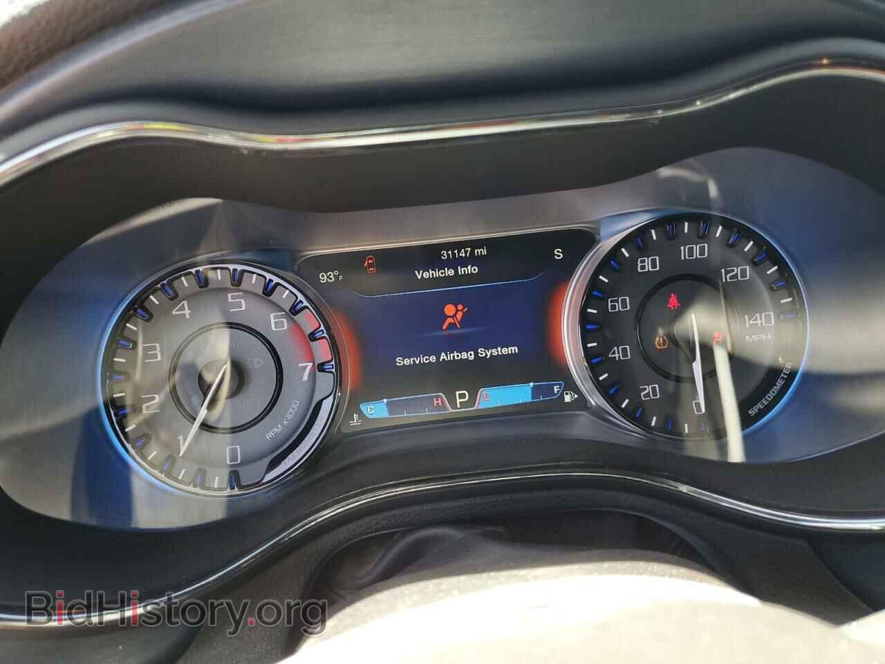 2016 CHRYSLER 200 - VIN: 1C3CCCBB7GN158292 - Фото 9