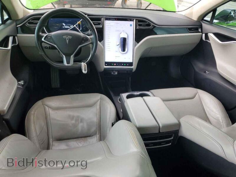 2016 Tesla MODEL S (VIN 5YJSA1E20GF126716) — фото 8 из 12