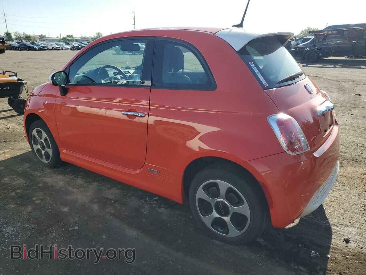 2015 FIAT 500 - VIN: 3C3CFFGE3FT549837 - Фото 2