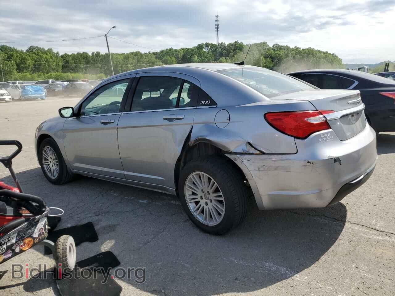 2013 CHRYSLER 200 - VIN: 1C3CCBBB1DN694550 - Фото 2