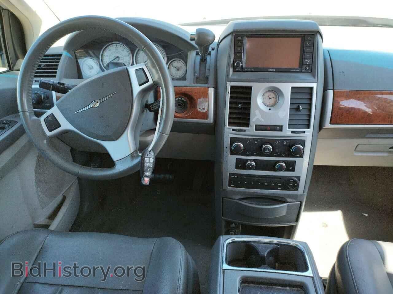2009 CHRYSLER MINIVAN - VIN: 2A8HR54169R624874 - Фото 9