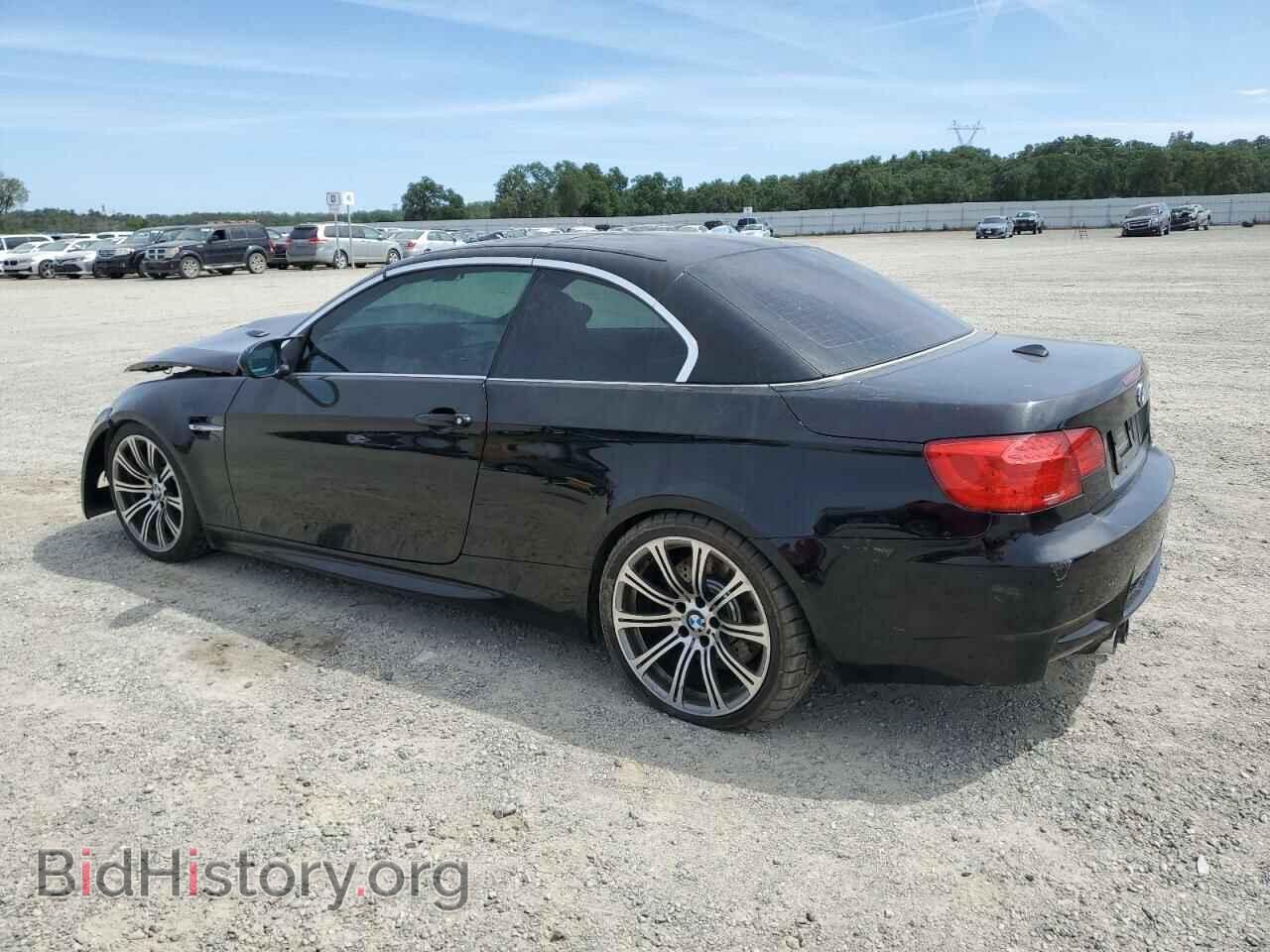 2011 BMW M3 - VIN: WBSDX9C57BE585022 - Фото 2
