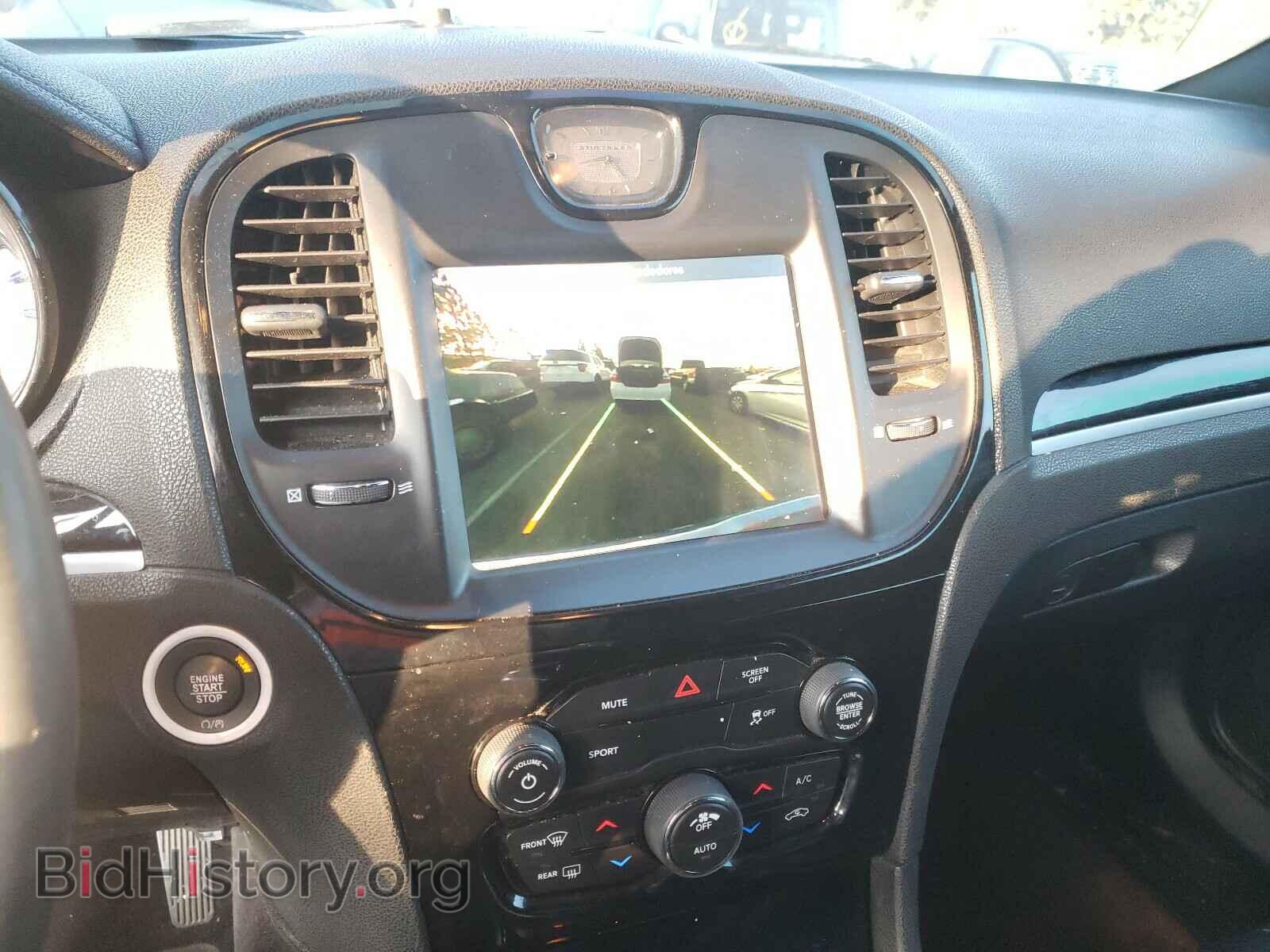 2017 CHRYSLER 300 - VIN: 2C3CCABG1HH616354 - Фото 9
