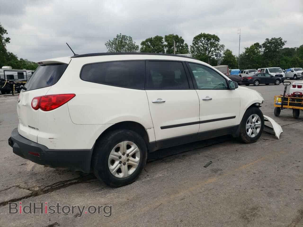2012 CHEVROLET TRAVERSE - VIN: 1GNKRFEDXCJ143055 - Фото 3