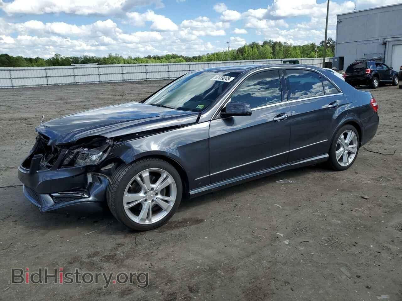 Photo WDDHF8JB3DA666680 - MERCEDES-BENZ E-CLASS 2013