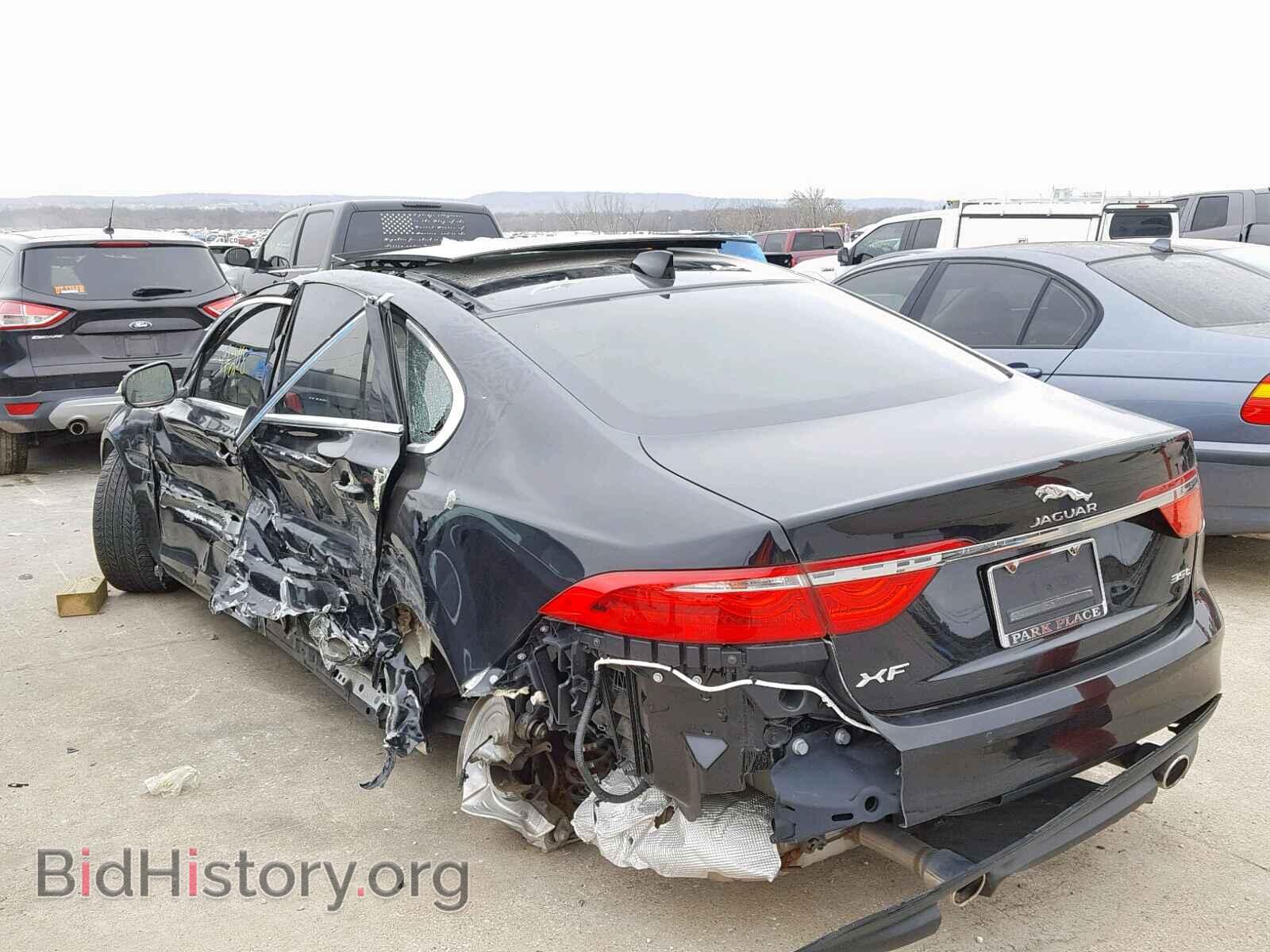 2017 JAGUAR XF - VIN: SAJBE4BVXHCY30443 - Фото 3