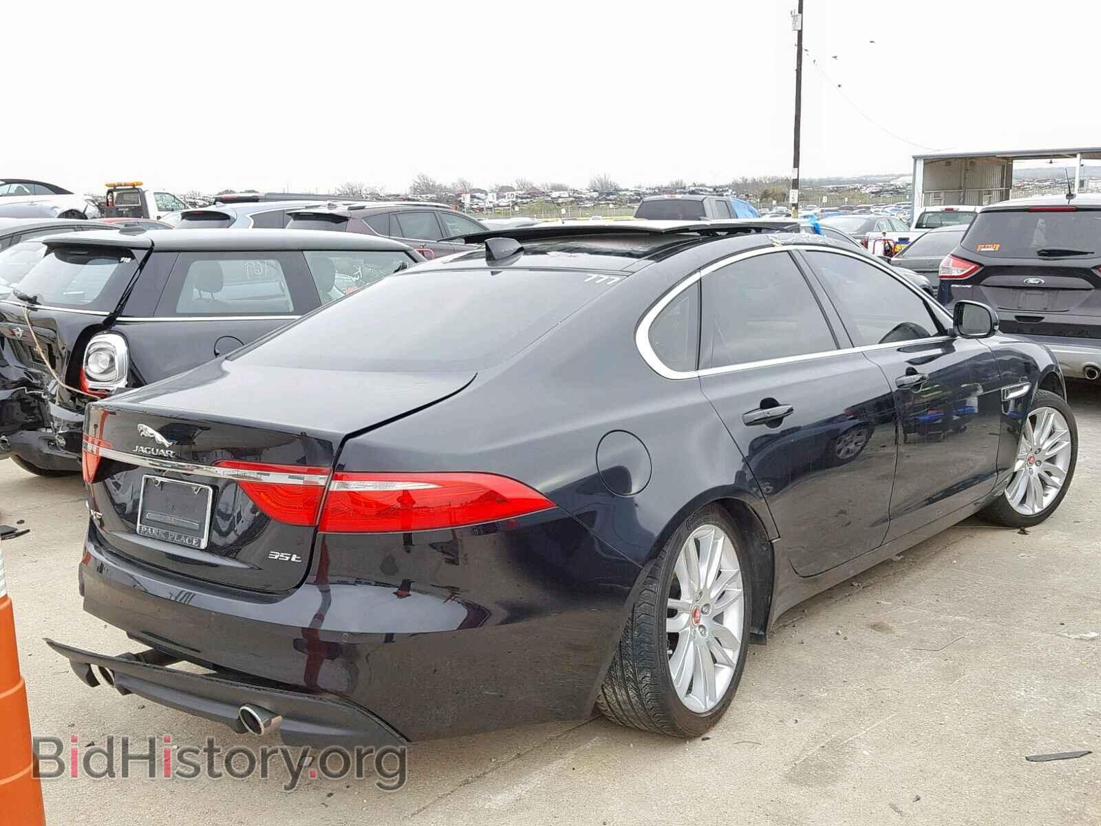2017 JAGUAR XF - VIN: SAJBE4BVXHCY30443 - Фото 4