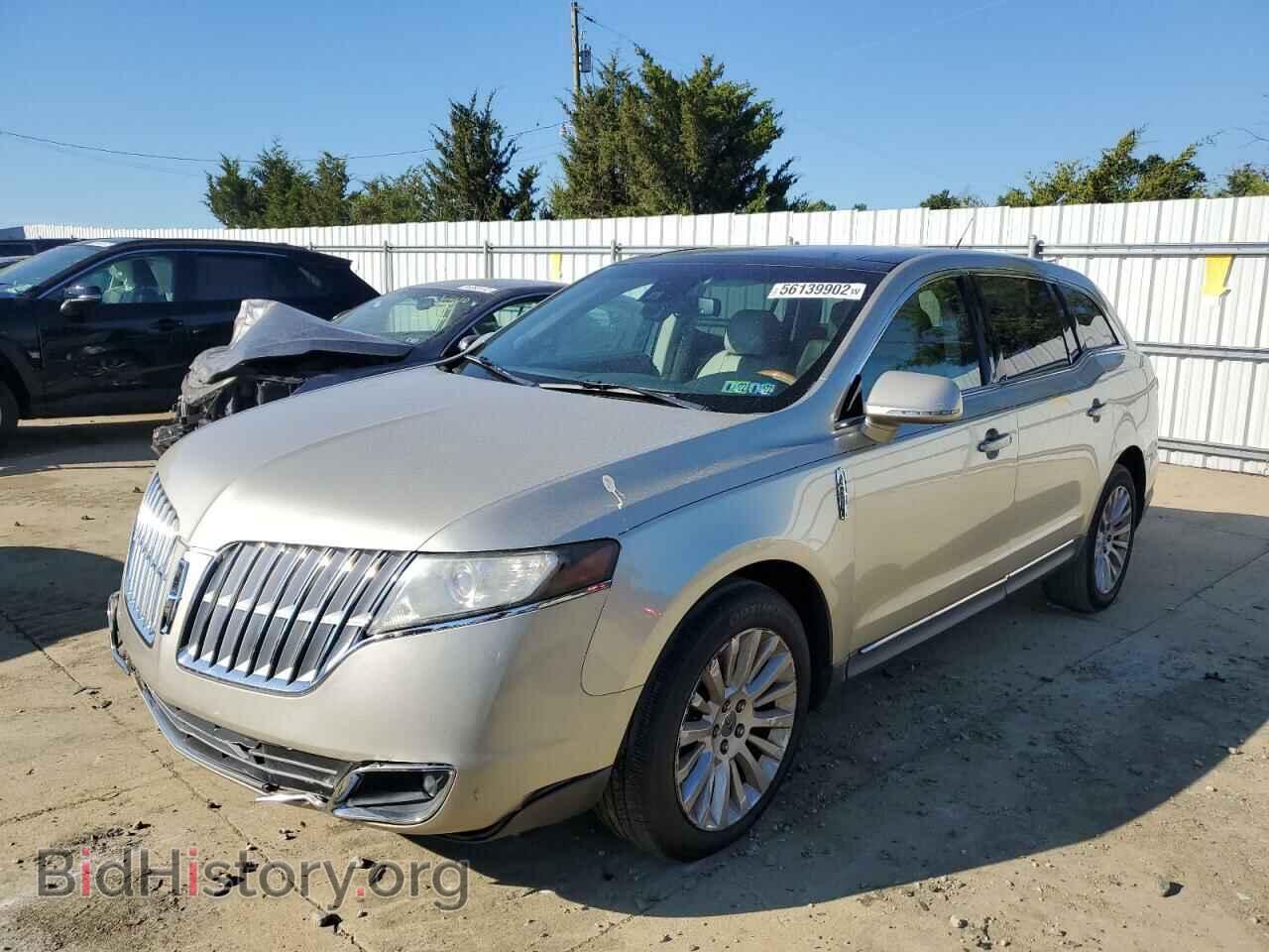 2011 LINCOLN MKT - VIN: 2LMHJ5FR0BBJ54079 - Фото 2