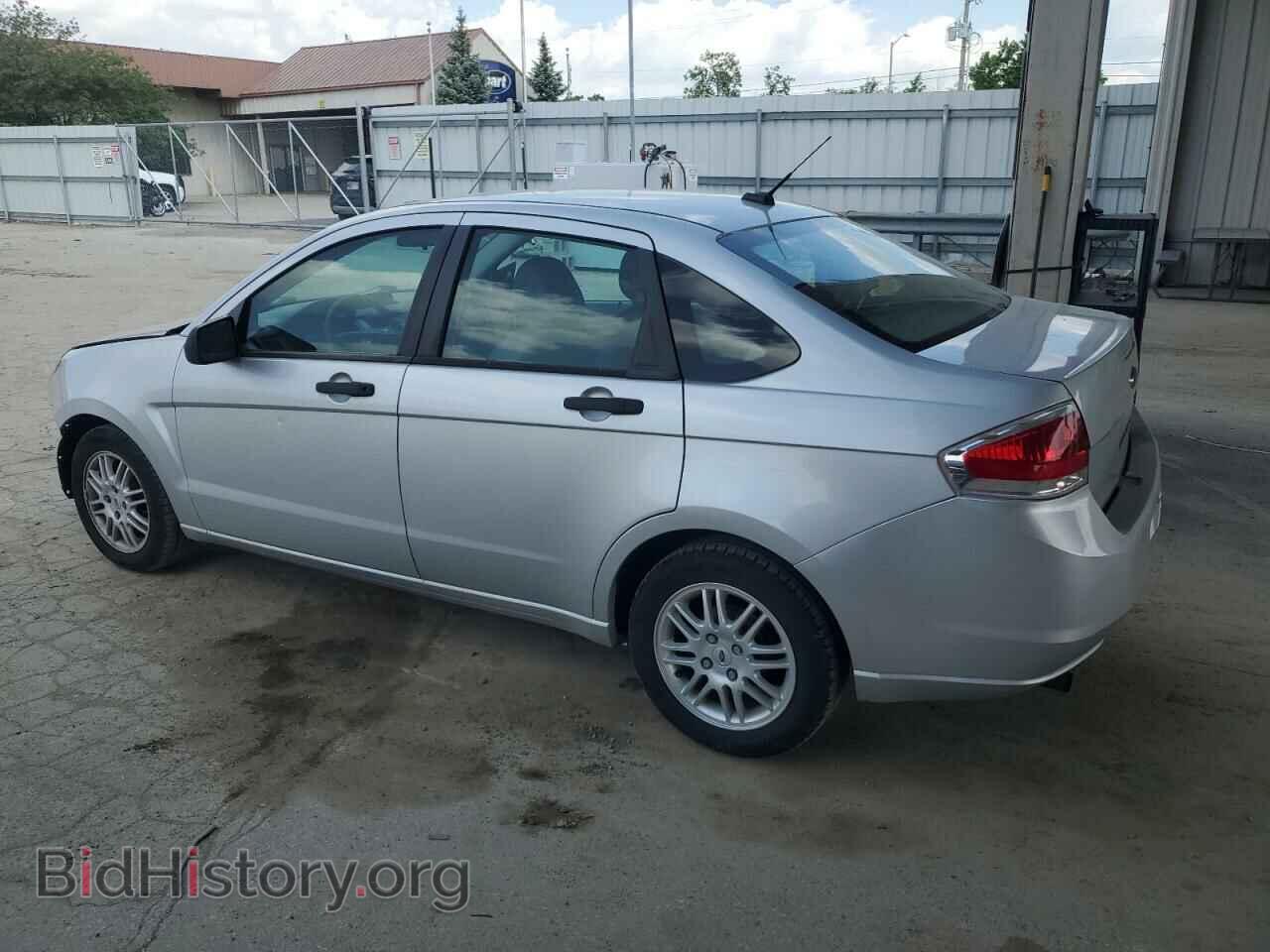 2011 FORD FOCUS - VIN: 1FAHP3FN3BW204414 - Photo 2