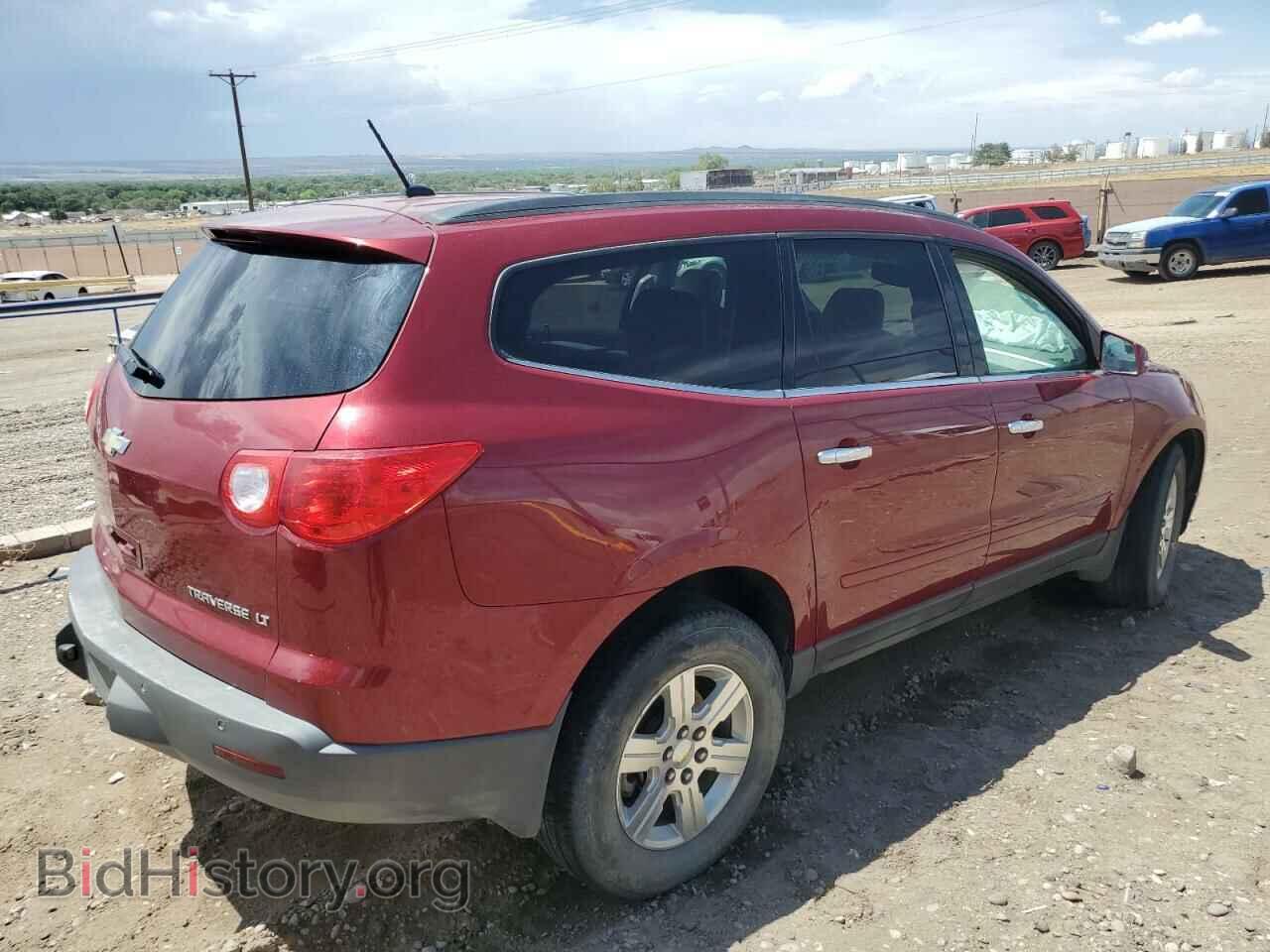 2011 CHEVROLET TRAVERSE - VIN: 1GNKVJED2BJ126960 - Фото 3