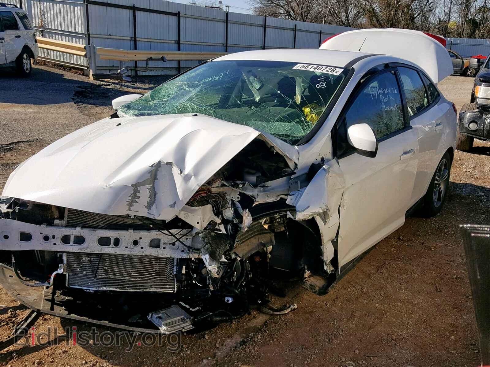 2018 FORD FOCUS - VIN: 1FADP3FE3JL210891 - Photo 2