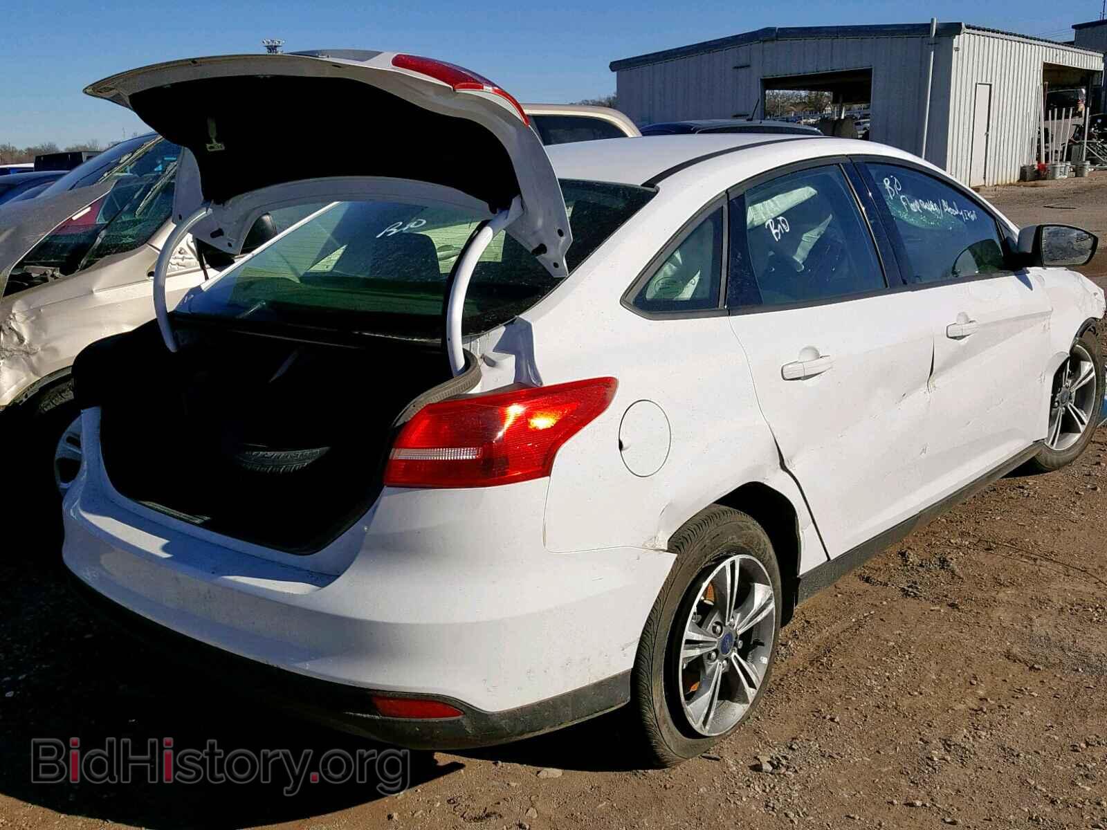 2018 FORD FOCUS - VIN: 1FADP3FE3JL210891 - Photo 4