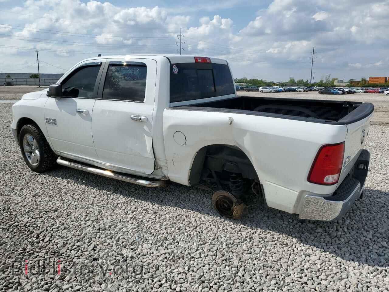 2018 RAM 1500 - VIN: 3C6RR7LG0JG196864 - Фото 2
