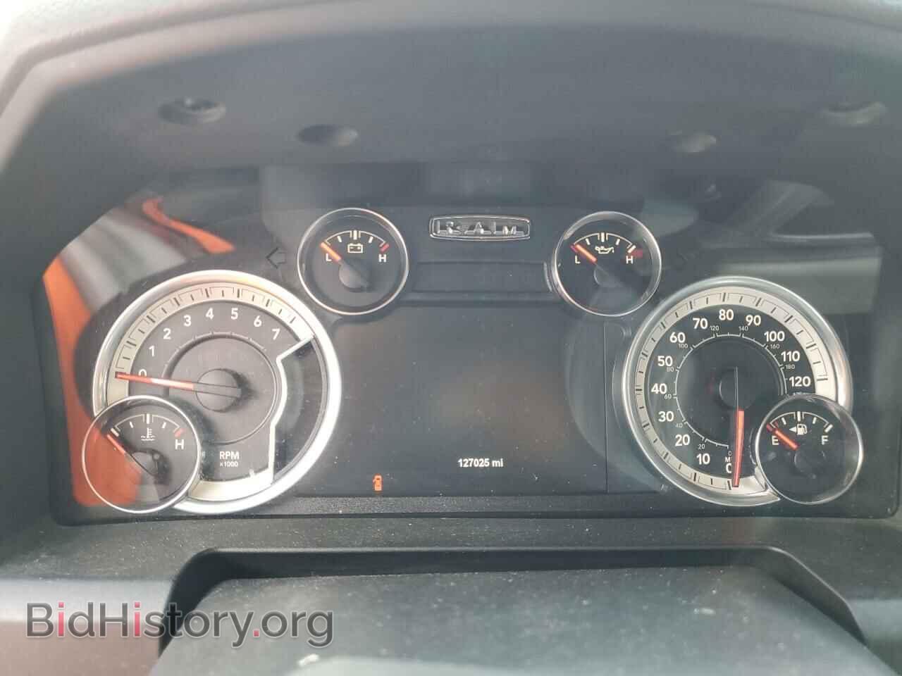 2018 RAM 1500 - VIN: 3C6RR7LG0JG196864 - Фото 9