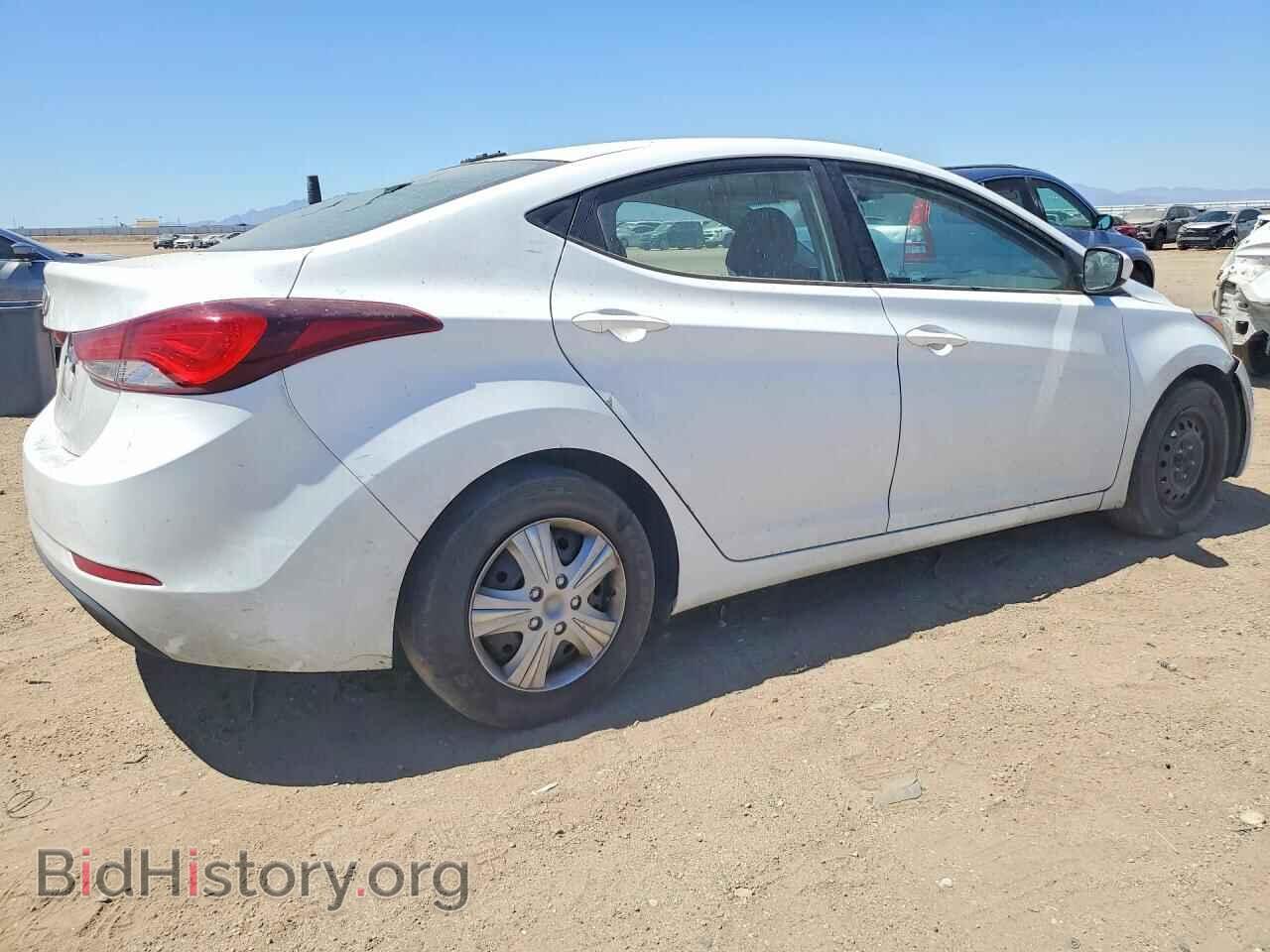 2016 HYUNDAI ELANTRA - VIN: 5NPDH4AE9GH710071 - Фото 3