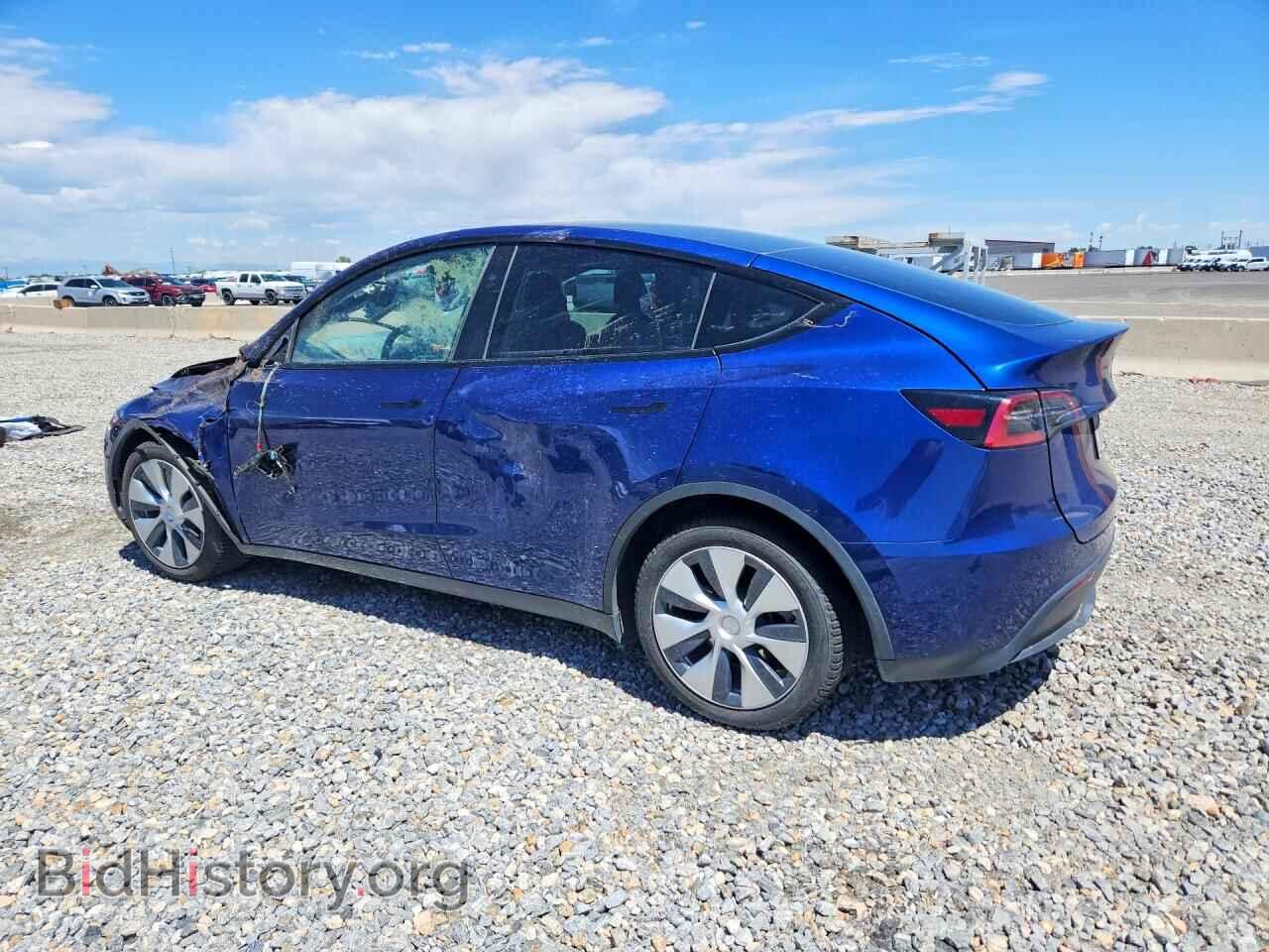 2024 TESLA MODEL Y - VIN: 7SAYGAEEXRF023506 - Фото 2