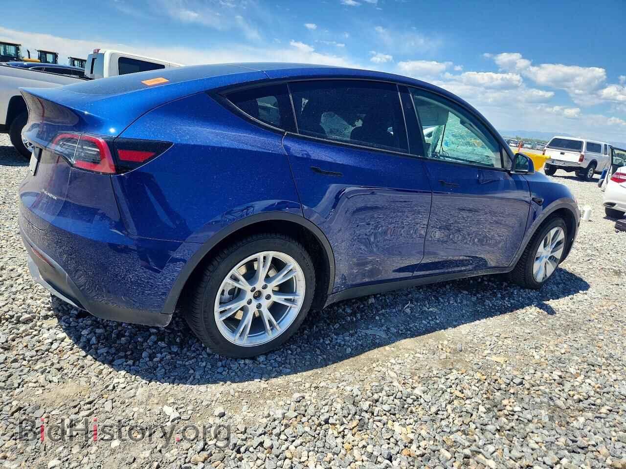 2024 TESLA MODEL Y - VIN: 7SAYGAEEXRF023506 - Фото 3