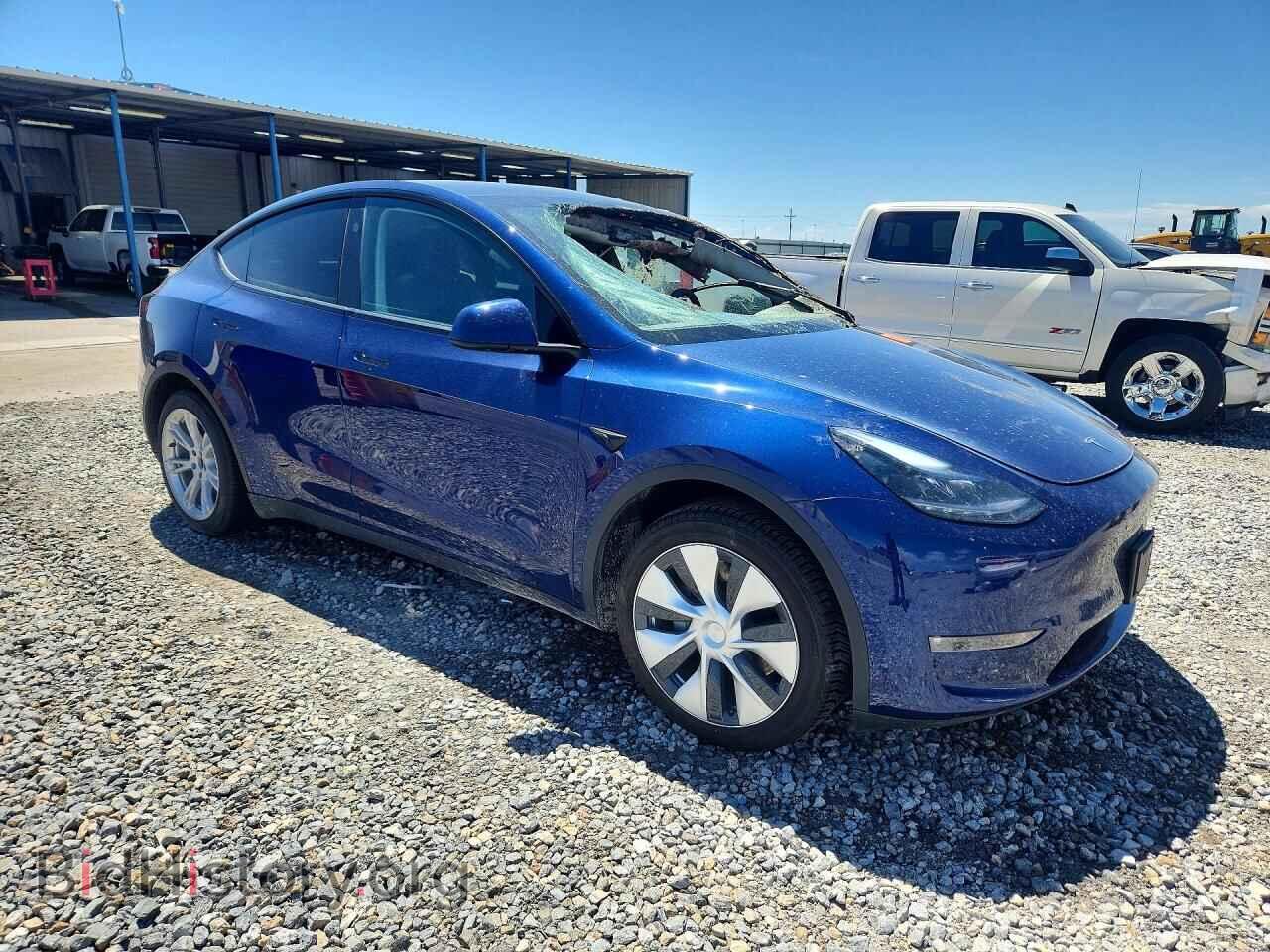 2024 TESLA MODEL Y - VIN: 7SAYGAEEXRF023506 - Фото 4
