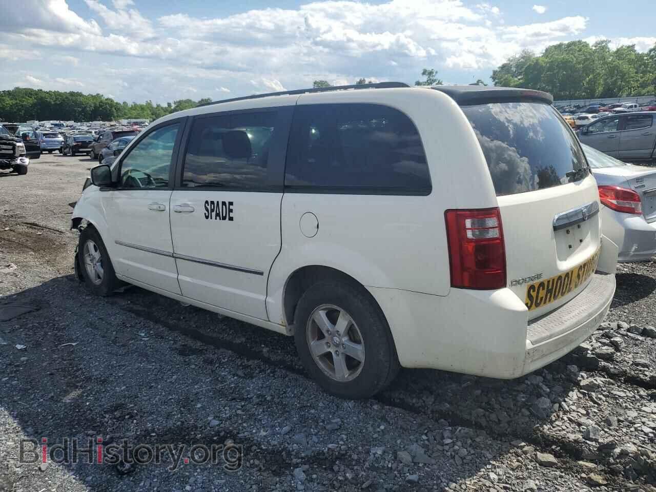 2010 DODGE CARAVAN - VIN: 2D4RN5D19AR112248 - Photo 2