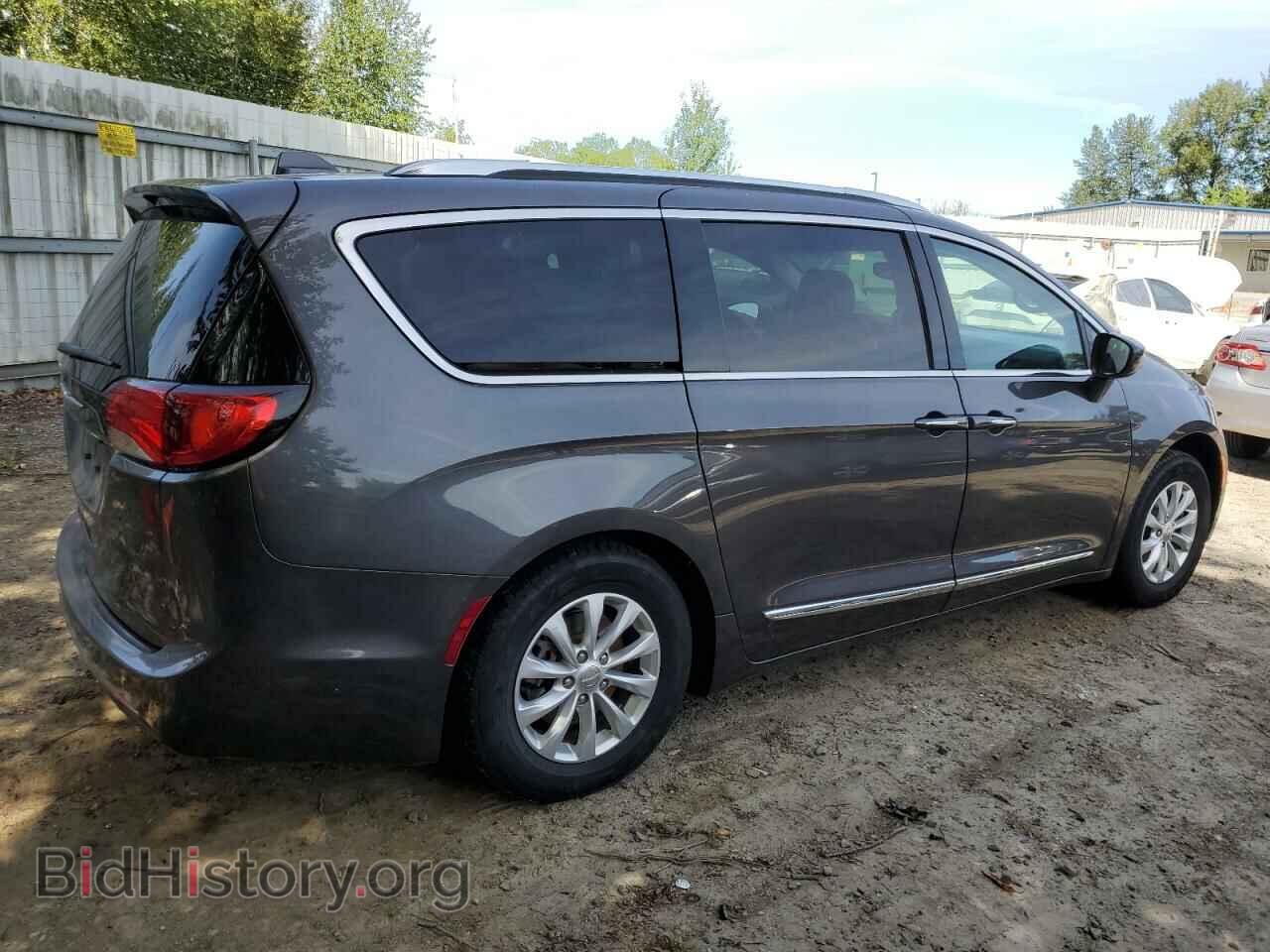 2018 CHRYSLER PACIFICA - VIN: 2C4RC1BG8JR261432 - Фото 3