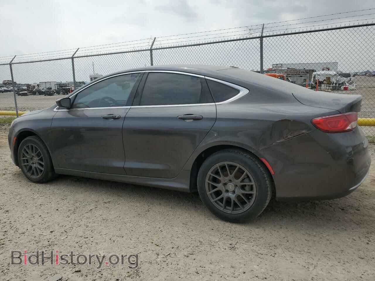 2017 CHRYSLER 200 - VIN: 1C3CCCAB7HN500875 - Фото 2