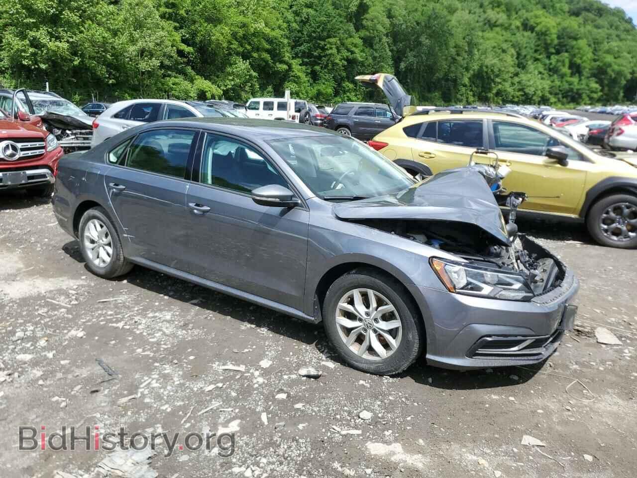 2018 VOLKSWAGEN PASSAT - VIN: 1VWAA7A36JC005879 - Фото 4
