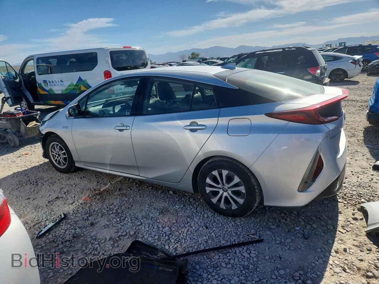 2020 TOYOTA PRIUS - VIN: JTDKARFP3L3149441 - Фото 2