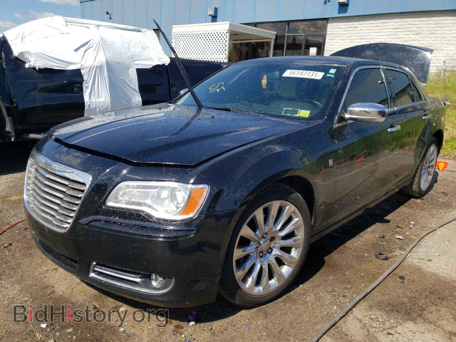 2013 CHRYSLER 300 - VIN: 2C3CCAAG1DH732200 - Фото 2