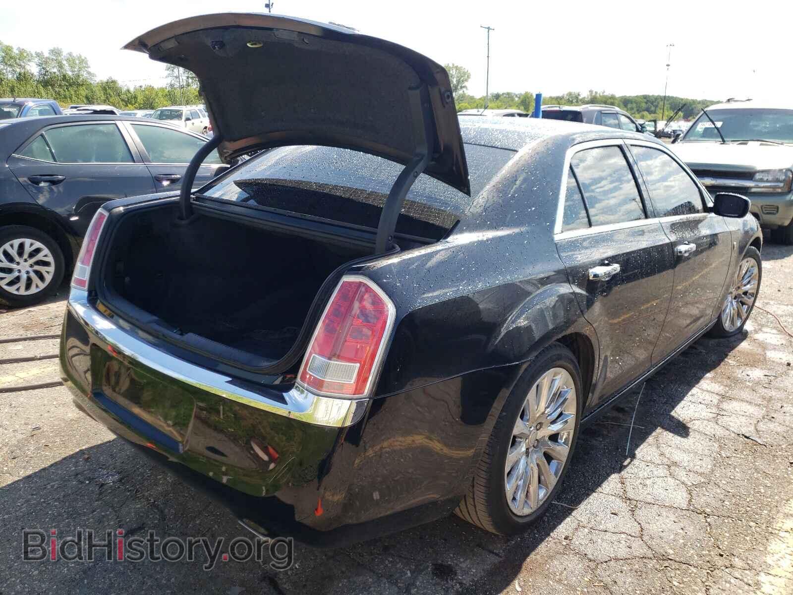 2013 CHRYSLER 300 - VIN: 2C3CCAAG1DH732200 - Фото 4