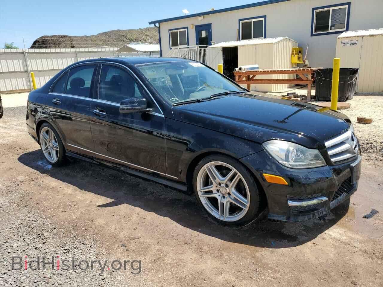 2013 MERCEDES-BENZ C-CLASS - VIN: WDDGF4HB2DR253323 - Фото 4