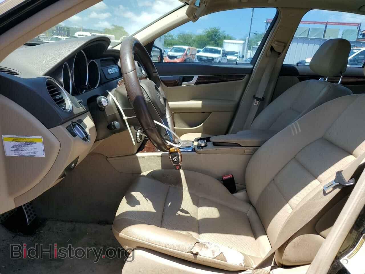 2013 MERCEDES-BENZ C-CLASS - VIN: WDDGF4HB2DR253323 - Фото 7
