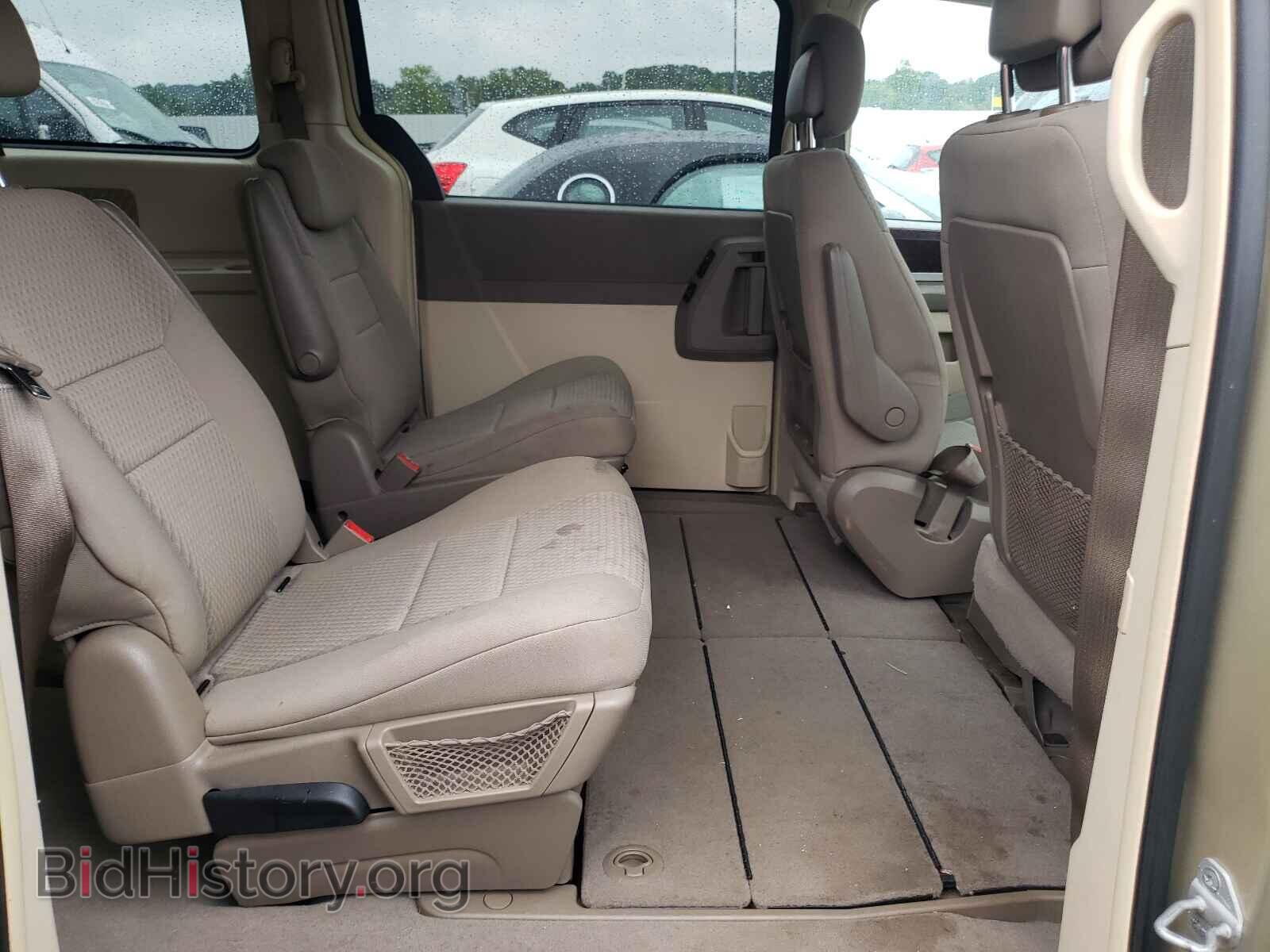 2010 CHRYSLER MINIVAN - VIN: 2A4RR5D14AR240599 - Photo 6