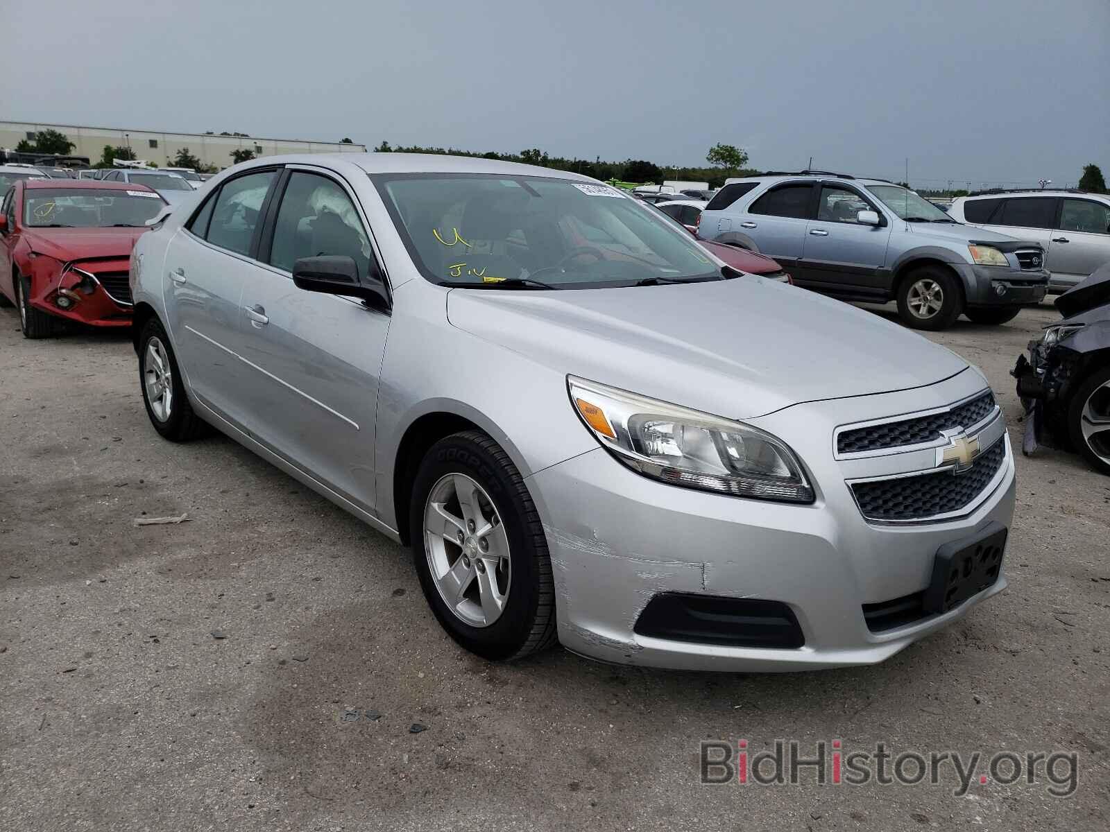 Photo 1G11B5SA5DU107876 - CHEVROLET MALIBU 2013