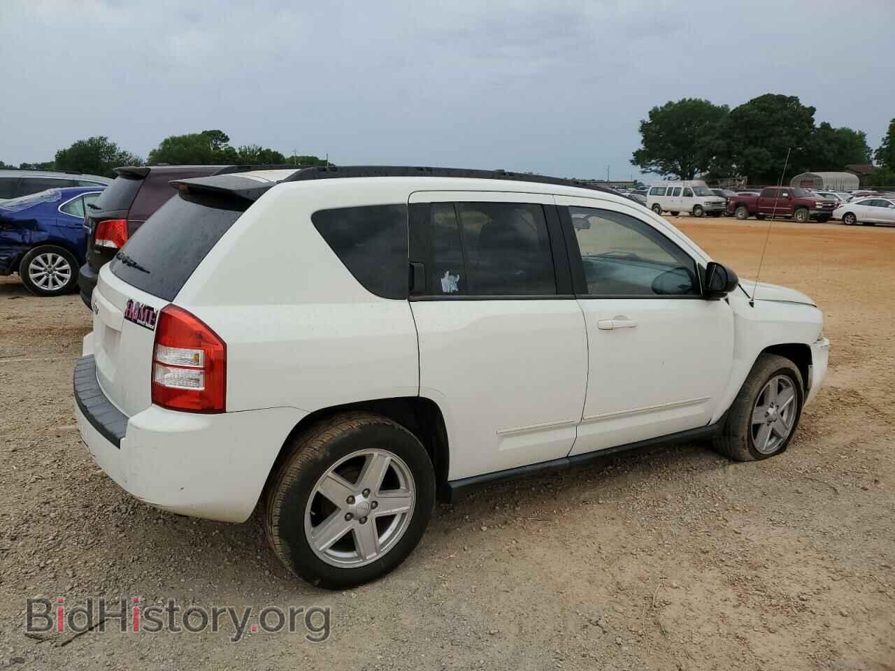 2010 JEEP COMPASS - VIN: 1J4NT4FBXAD612305 - Фото 3